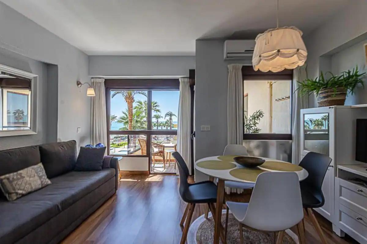 Encantador Apartamento En Primera Linea De Playa 베날마데나코스타 외부 사진
