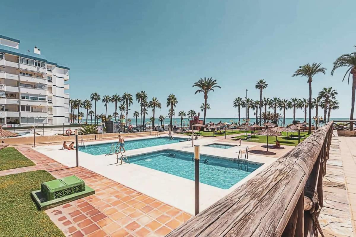 Encantador Apartamento En Primera Linea De Playa 베날마데나코스타 외부 사진